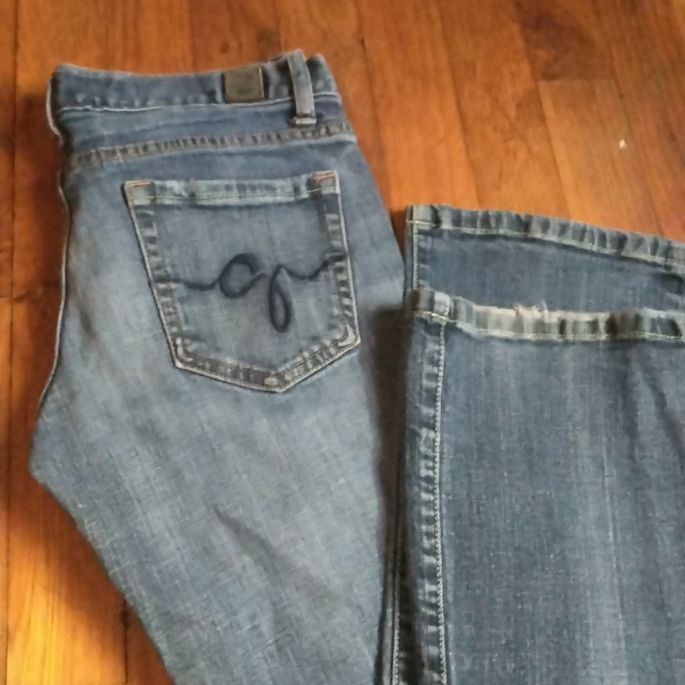 Sexy Guess Boot Cut Jeans
